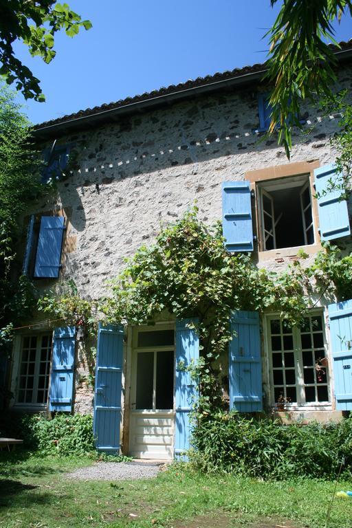Le Petit Mas D'Ile Bed & Breakfast Saint-Germain-de-Confolens Exterior photo